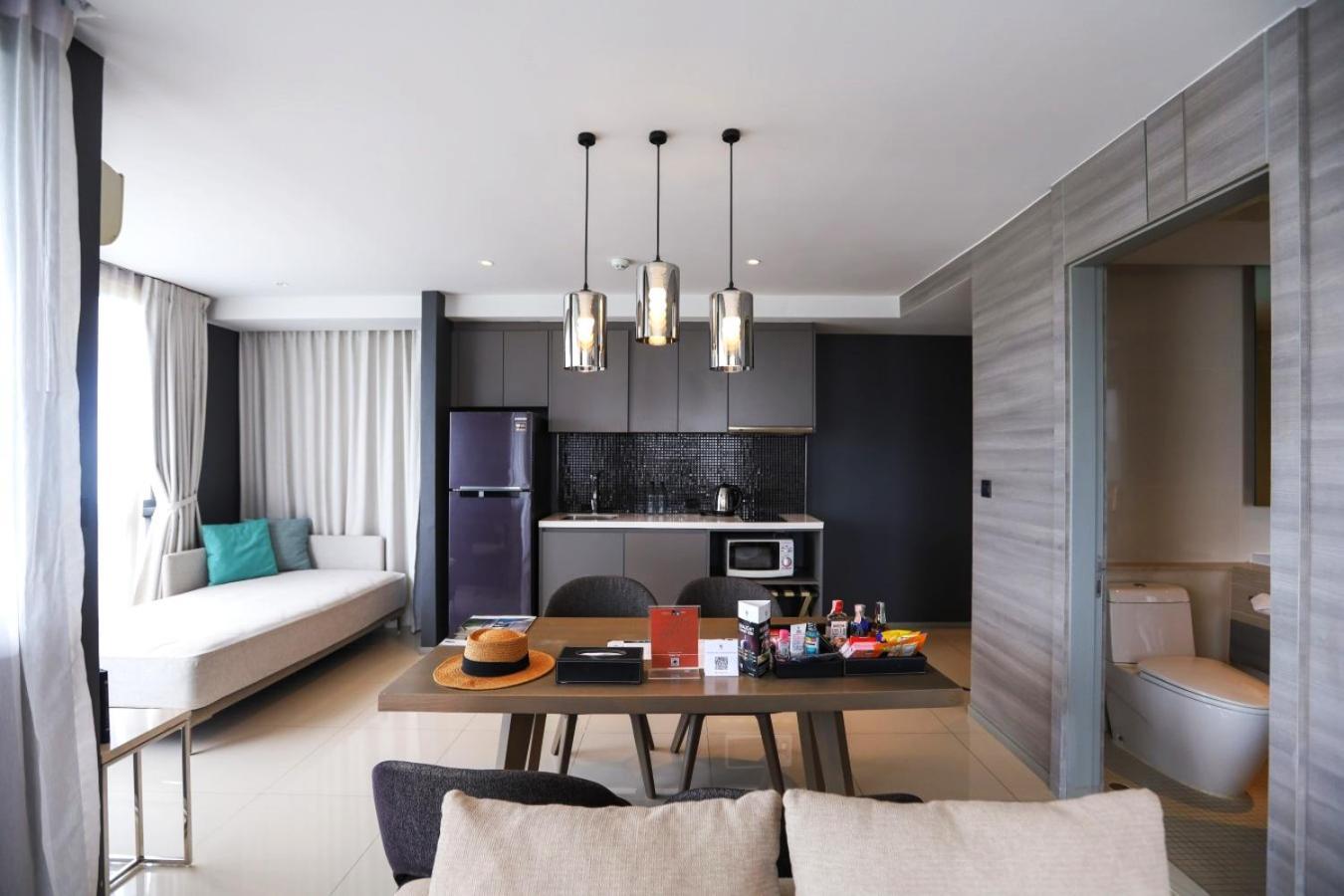 Cross Vibe Pattaya Seaphere Наджомтьєн Екстер'єр фото